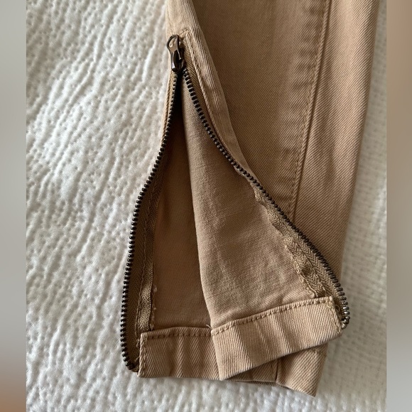 Pants - Picture 4 of 5